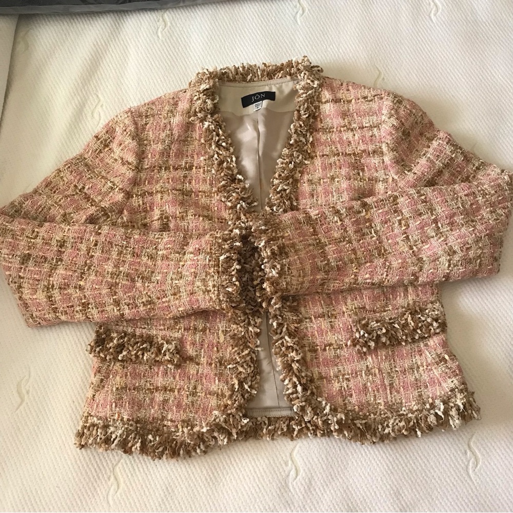 JON Designer Vtg Tweed Skirt Suit Pink Tan Bouclé Fringe Jacket 8 Nostalgic Rare - Picture 13 of 16